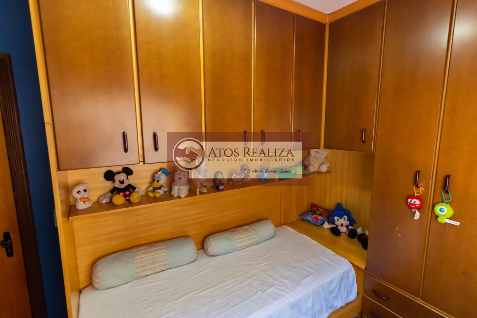 Imagem Vendo Sobrado 3 dormitórios, 1 Suíte com varanda, 2 vagas cobertas, Vila Campo Grande - SP por R$ 750.000 - Venda.