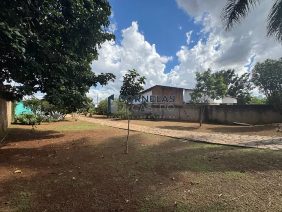 Imagem ABAIXOU!! CASA COM 3 QUARTOS CONDOMÍNIO FECHADO NO GUARAPARK TERRENO DE 800,00M² ESTUDA TROCA POR APARTAMENTO NO GUARÁ
