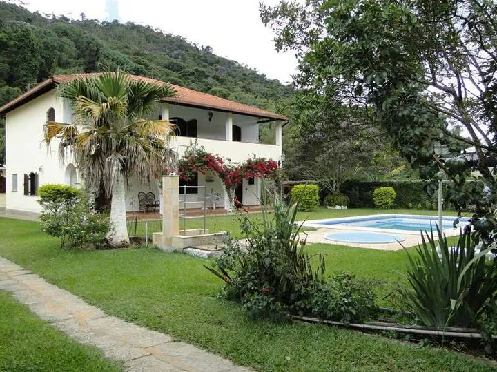 Imagem Casa com 5 Quartos à Venda, 500 m² em Várzea - Teresópolis