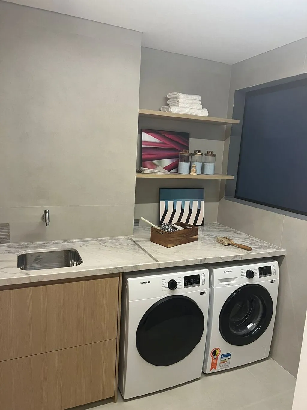 Imagem Um genuíno alto padrão em um endereço que integra exclusividade e estilo de vida contemporâneo. ...