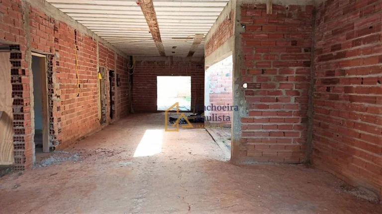 Imagem Casa em construção à venda, com 3 dormitórios - 270 m² - Embaú - Cachoeira Paulista/SP