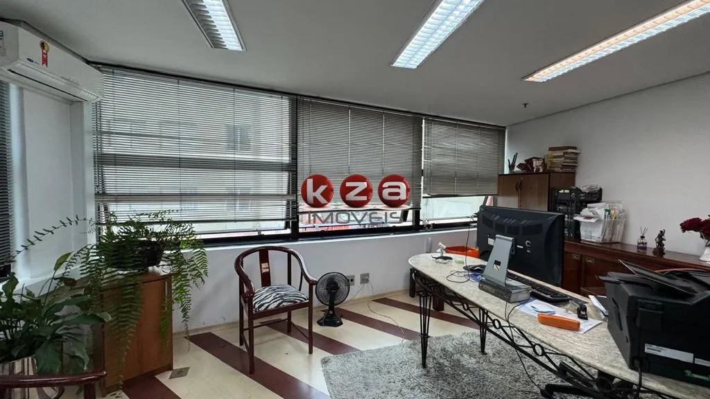 Imagem Sala comercial com 85 metros no Edificio Banco América do Sul, em Campinas-SP, 2 salas, 2 banheiros, 2 vagas.
