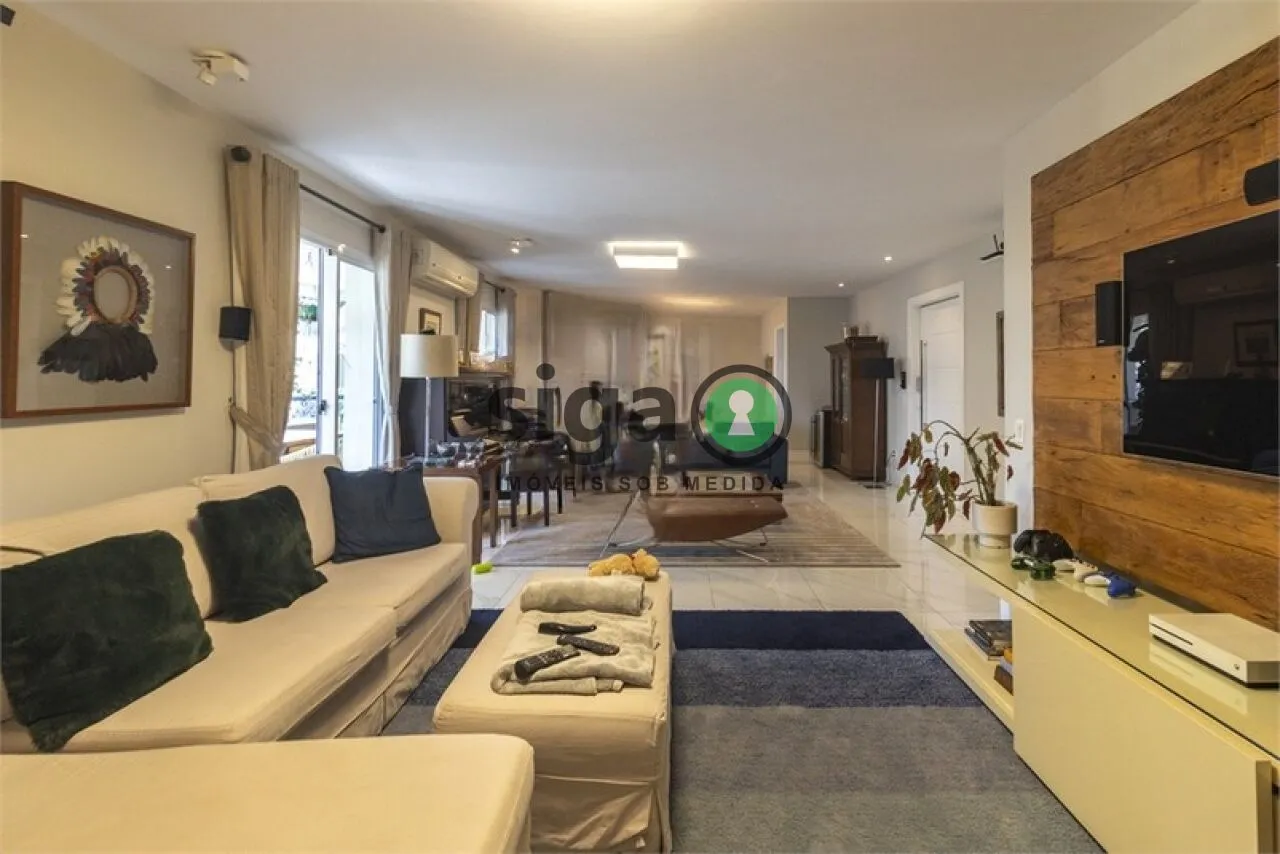 Imagem Apartamento de Alto Padrão com 4 Suítes e 5 Vagas em Moema.