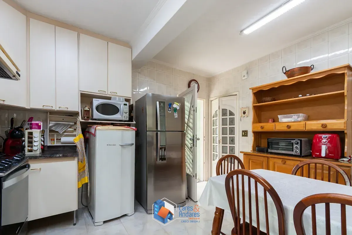 Imagem Casa para venda em Vila das Mercês com 4 quartos, sendo 1 suíte, 263m²
