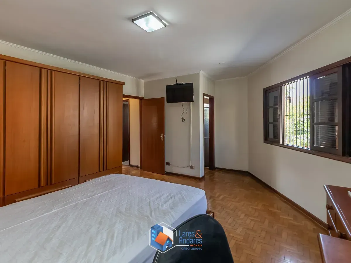 Imagem Casa para venda em Vila Madalena com 3 quartos, sendo 1 suíte, 228m²