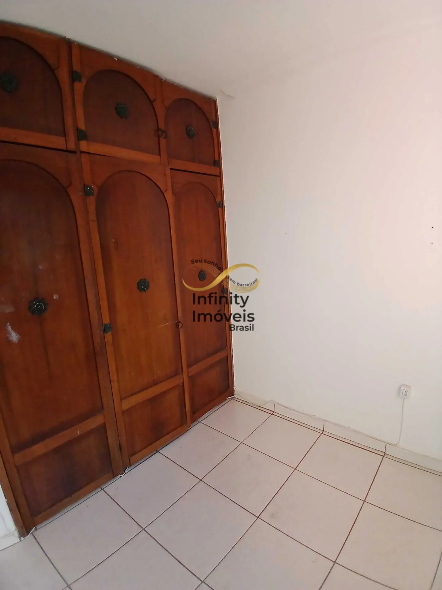 Imagem Casa à venda no bairro Serrano - Belo Horizonte/MG