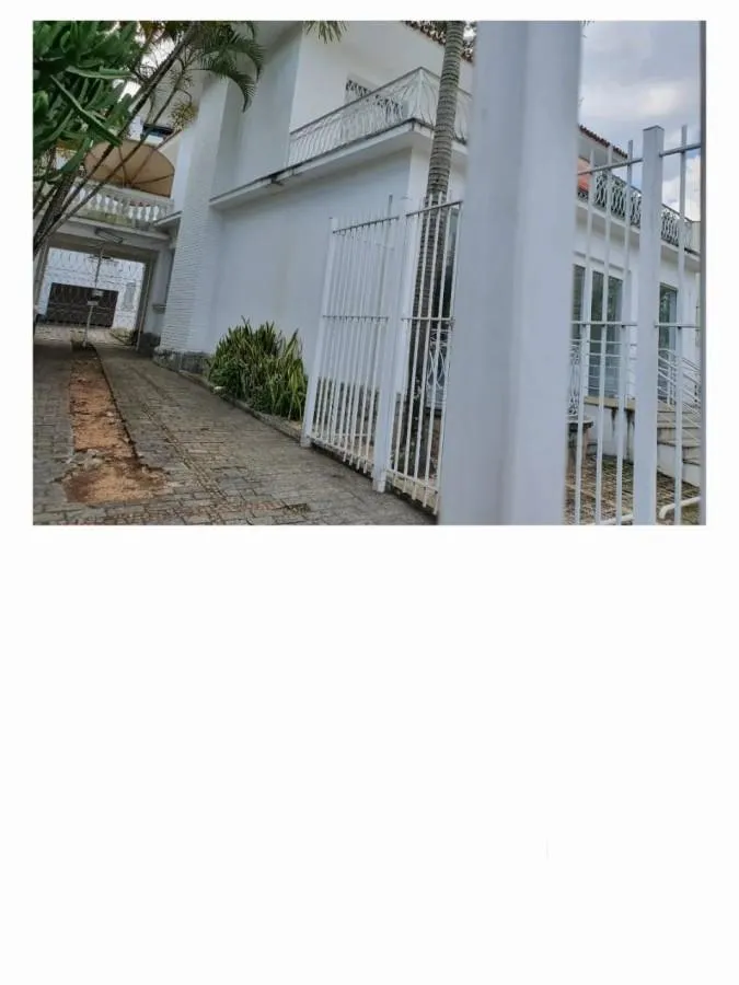 Imagem Casa Comercial para Locação em São Paulo / SP no bairro Pacaembu
