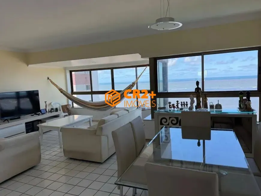 Imagem Vendo excelente apartamento beira mar de Candeias com 3 quartos e 2 vagas de gar
