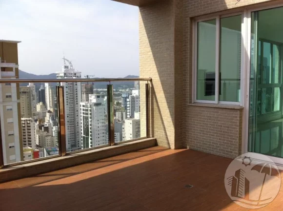 Imagem Espetacular Cobertura Triplex a 4 minutos da Praia na Barra Sul de BC