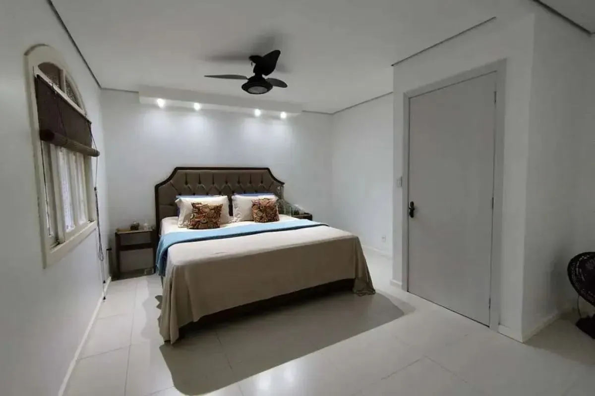 Imagem Sobrado com suíte, piscina e espaço gourmet no Jardim Sabará