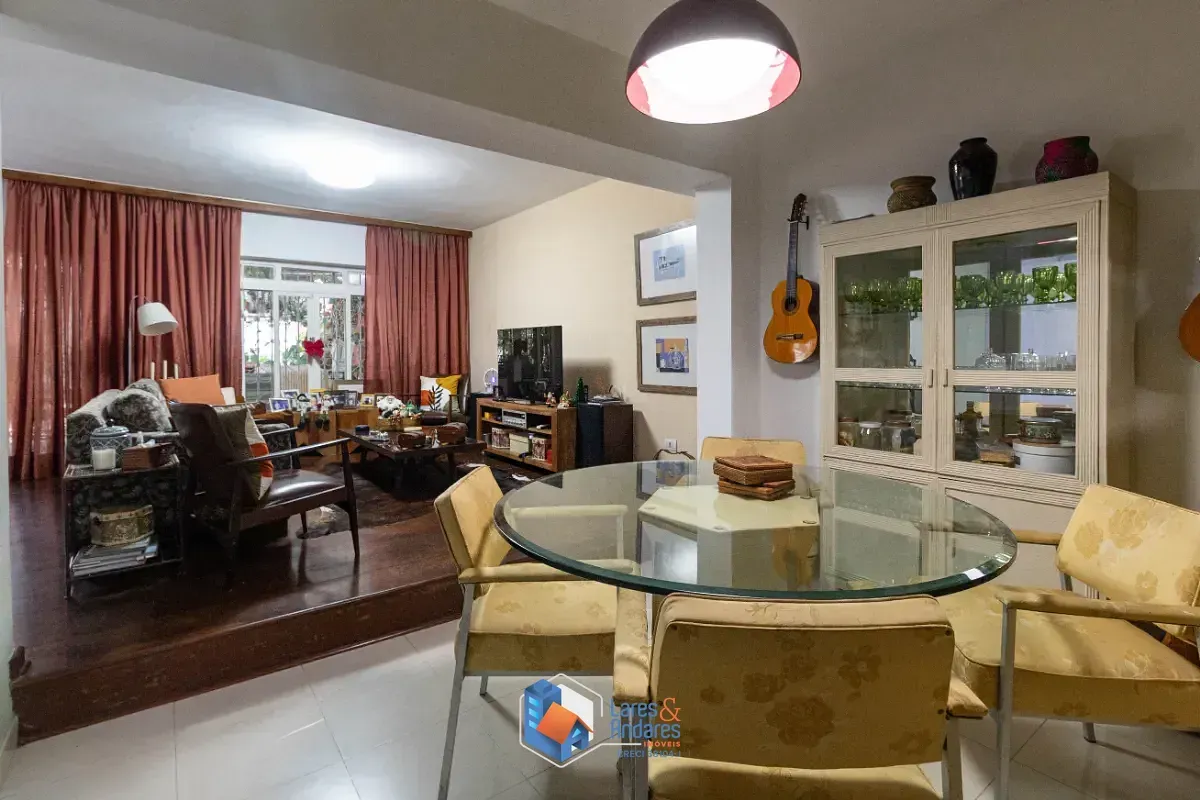 Imagem Sobrado para venda em Alto da Lapa com 3 quartos, sendo 1 suíte, 330m²