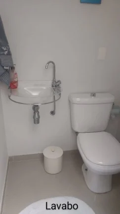 Imagem Sobrado maravilhoso com 146m ² 3 Dormitórios e 2 Vagas Estuda Permuta