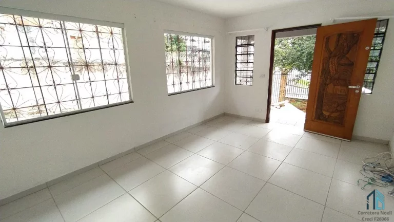 Imagem Casa a venda 03 quartos , 04 vagas no Bairro Alto em Curitiba PR