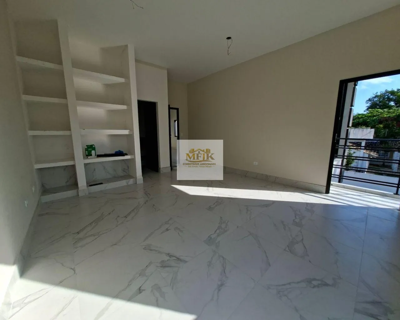 Imagem Casa com 214 m² e 3 quartos à venda em Atami