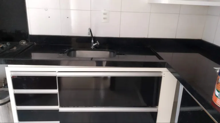 Foto do imóvel Apartamento com 3 Quartos para Alugar, 1 m² em Recanto dos Vinhais - São Luís