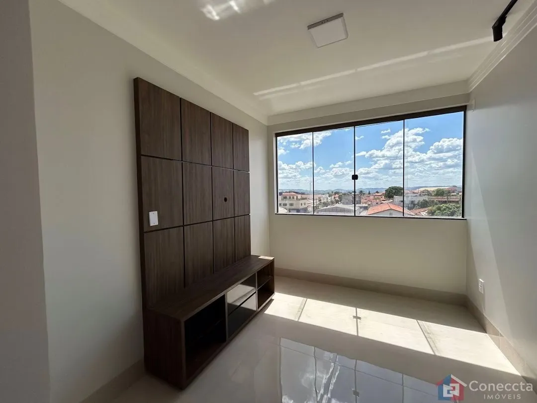 Imagem Apartamento com 2 dormitórios à venda, 70 m² por R$ 450.000,00 - Vila Garcia - Patos de Minas/MG