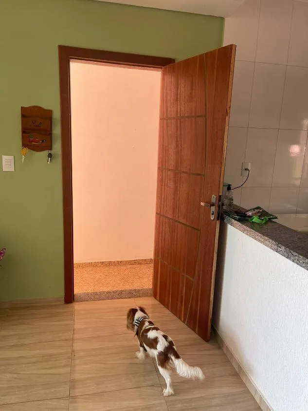 Imagem Vendo uma excelente casa em Crucilância/MG ( Valor 500.000,00 )