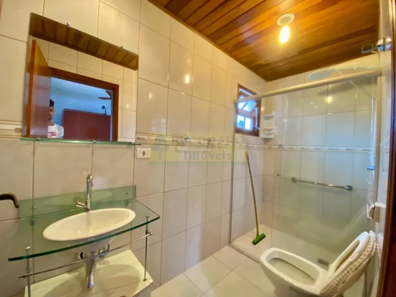 Imagem Excelente Casa de 2 Dorm a Venda no Sumaré - Caraguatatuba