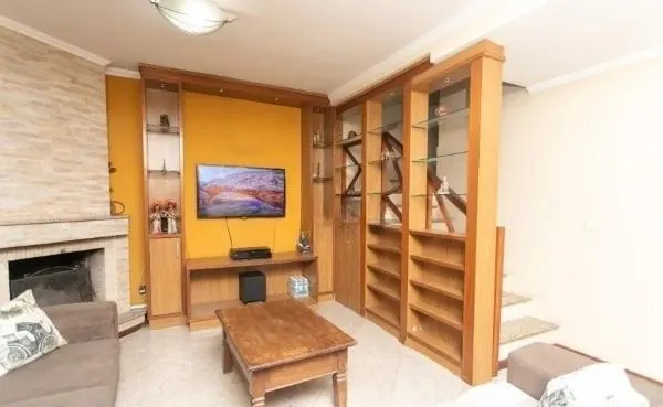 Imagem Casa sobrado no bairro Ecoville de 3 dormitórios e 4 vagas