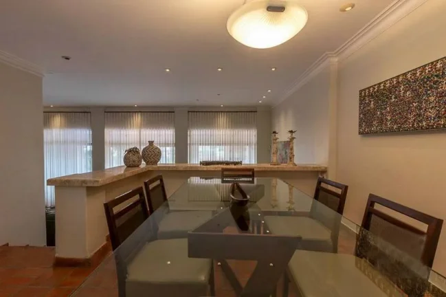 Imagem Casa Padrão - Santa Lúcia