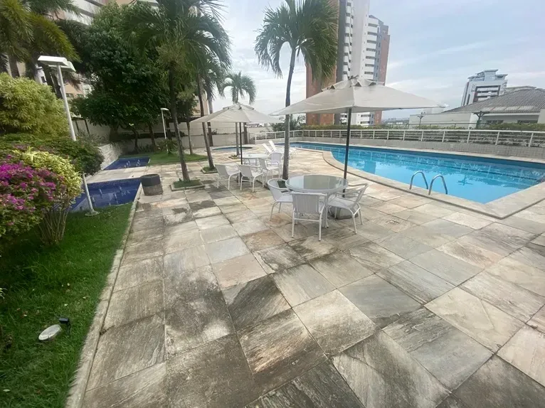 Imagem Casa de Condomínio com 4 Quartos à Venda, 400 m² em De Lourdes - Fortaleza