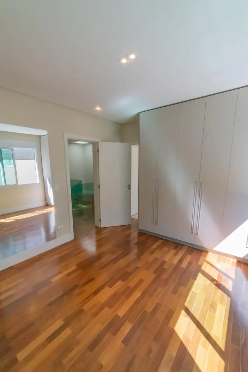 Imagem Casa em condomínio à venda no Alphaville 11 com 4 suítes.