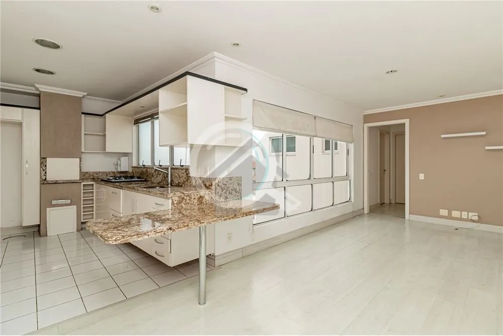 Imagem Encantador Apartamento à Venda no Último Andar com 2 dormitórios e 2 Vagas de Garagem Separadas D...