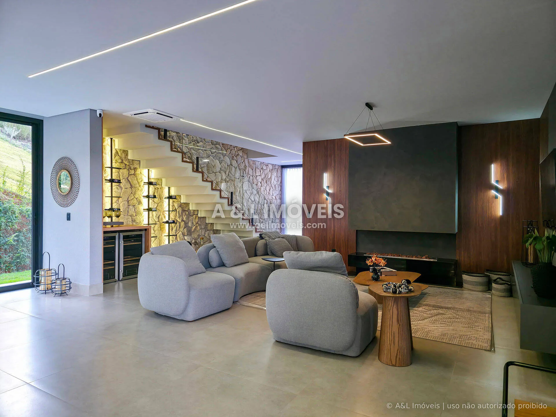 Imagem Casa à venda em Campos do Jordão | Iporanga | 4 suítes | Spa