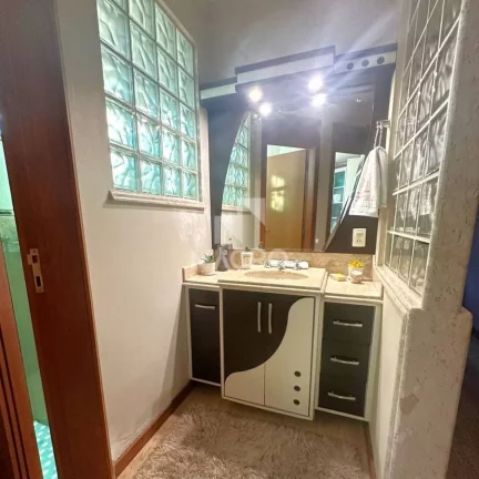 Imagem Casa no Lot. Champagnat | Amizade | 3 quartos (1 suíte) | 170m²