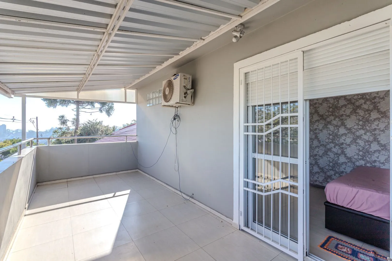 Imagem Casa sobrado no Morro Santana de 2 dormitórios e 2 vagas