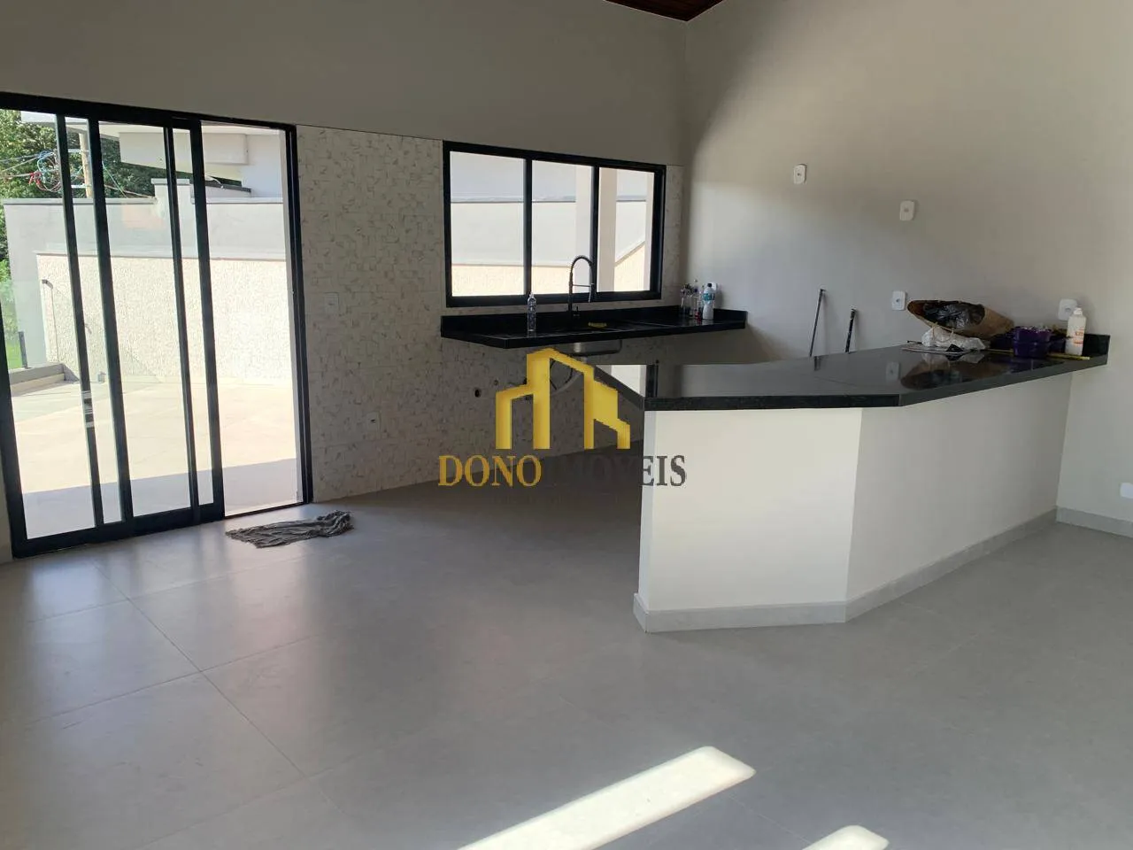 Imagem Casa recém reformada | condomínio ecopark lagos | mogi das cruzes