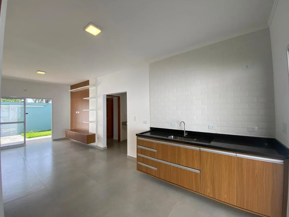 Imagem LINDA CASA COM PISCINA A VENDA NO JD SÃO FERNANDO