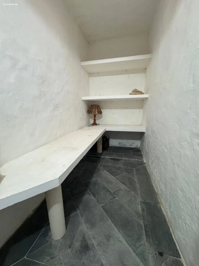 Imagem Sobrado em Condomínio para Venda em São Sebastião, Guaeca, 3 dormitórios, 3 suítes, 4 banheiros, 2 vagas