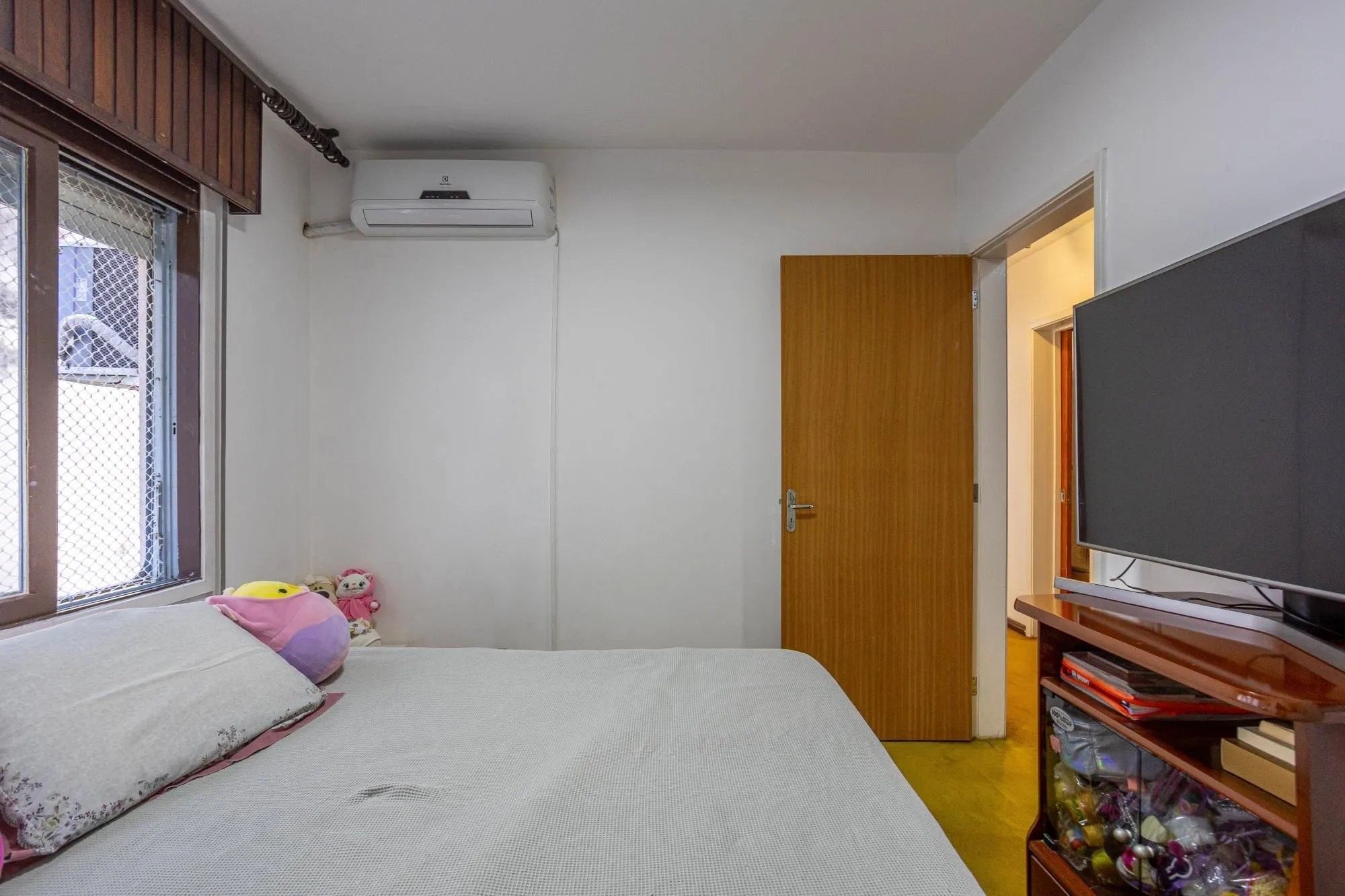Imagem Apartamento de três quartos, suíte, dependência de empregada e 1 vaga de garagem