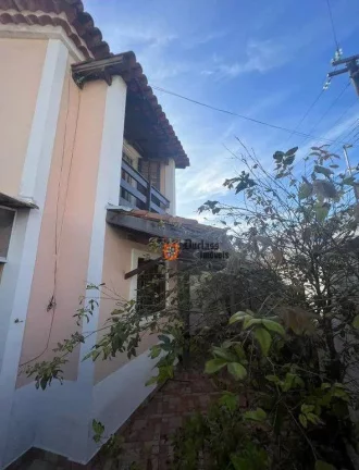 Imagem Sobrado com 2 dormitórios à venda, 92 m² por R$ 850.000 - Maitinga - Bertioga/SP