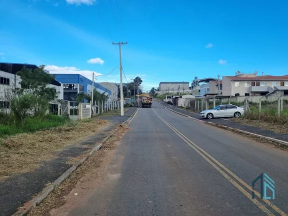 Imagem TERRENO 5.700 mil m², acesso a 03 Ruas, facilitando entrada e saída, em Campina Grande Do Sul - PR