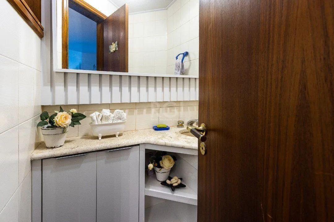 Imagem Apartamento para Venda - 153m², 3 dormitórios, sendo 1 suites, 2 vagas - Atlântida