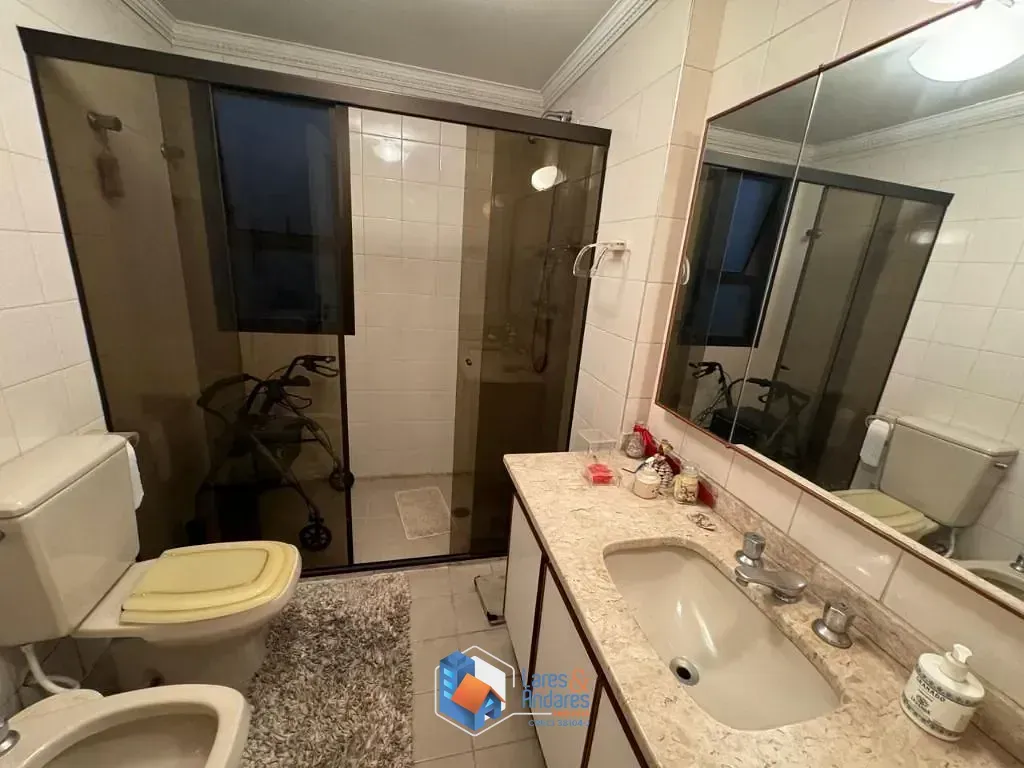 Imagem Apartamento para venda em Campo Belo com 4 quartos, sendo 2 suítes, 194m²