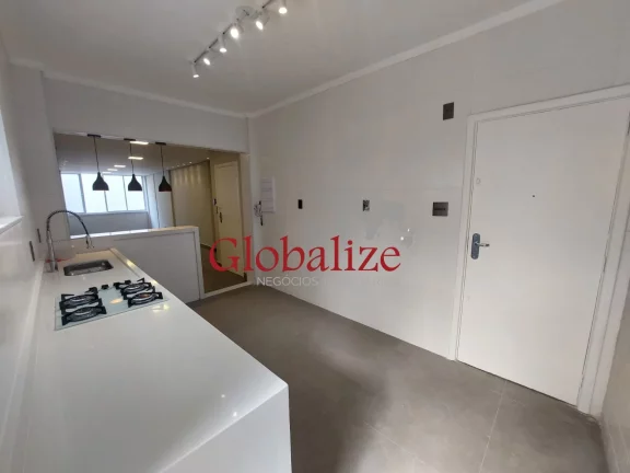 Imagem Apartamento à venda com 85m², 2 quartos, 1 suíte, vista mar por R$669.000,00 no José Menino em Santos