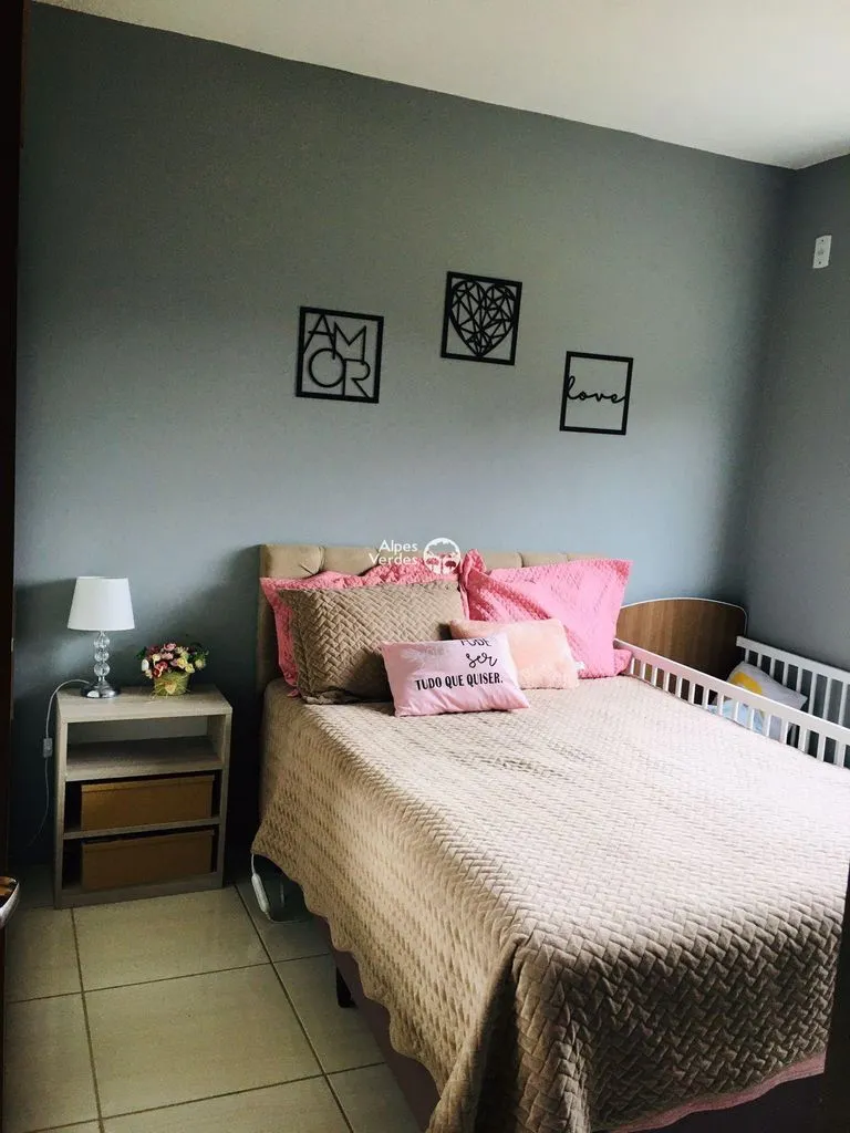 Imagem Vende-se apartamento a certa de 10 minutos da Catedral de Pedra