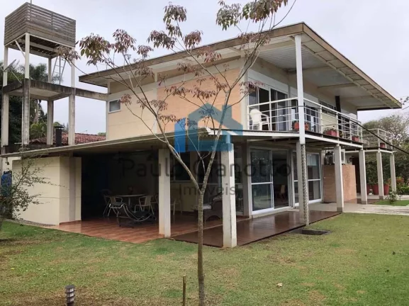 Imagem Casa Moderna à venda no Centro da Granja Viana