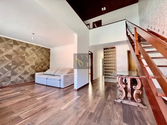 Imagem Casa para Venda em Teresópolis, Granja Guarani, 3 dormitórios, 1 suíte, 3 banheiros, 3 vagas