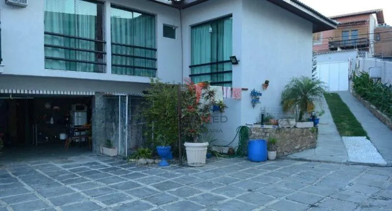 Imagem Casa 3 dormitórios 5 suítes 289m² 3 vagas Jardim Guanabara Rio de Janeiro/RJ