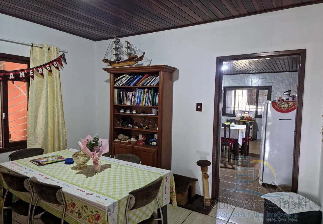 Imagem Casa averbada no Itaum com 4 dormitórios