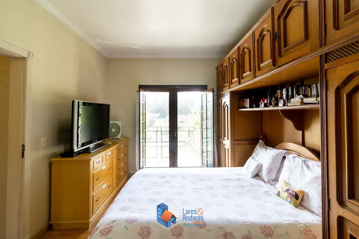 Imagem Sobrado para venda em City América com 4 quartos, sendo 3 suítes, 400m²