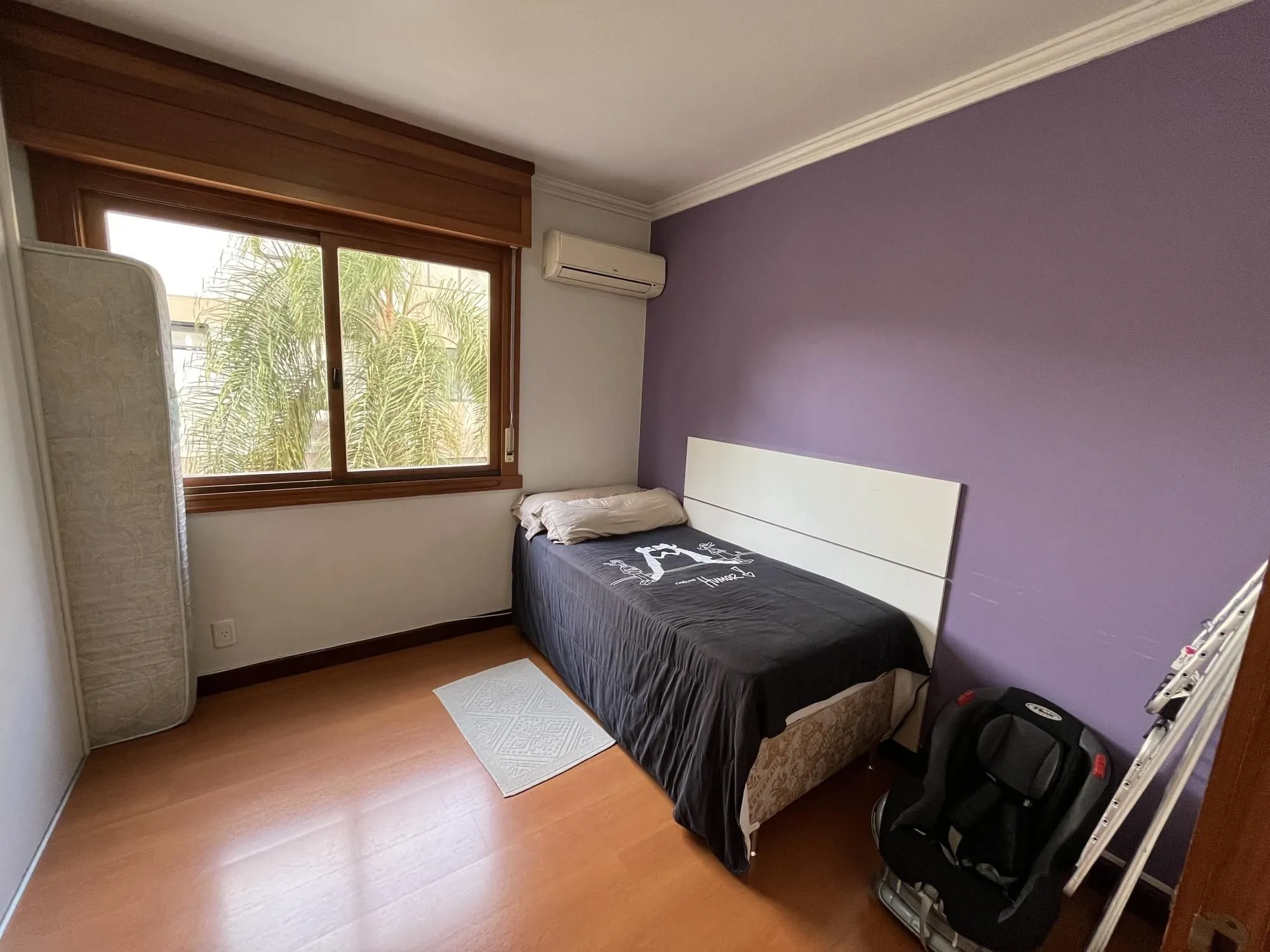 Imagem Apartamento de 3 quartos, suíte e 2 vagas de garagem no bairro Santana em POA