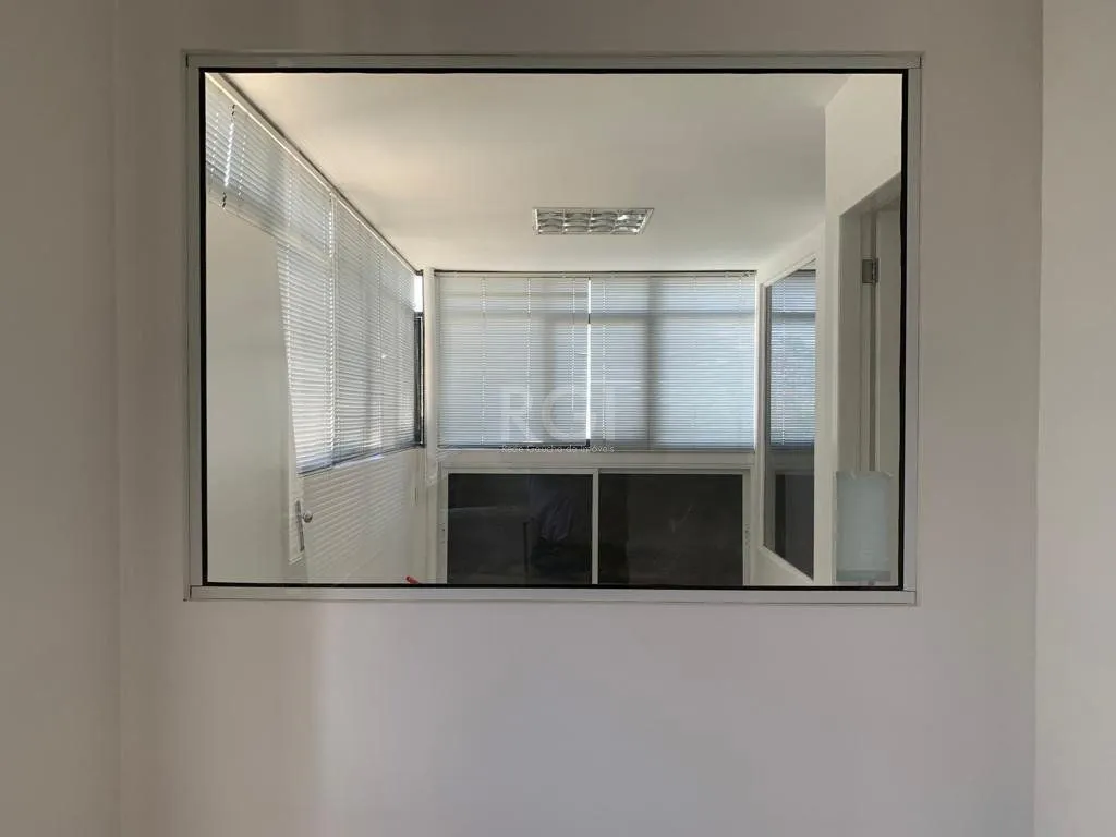 Imagem Sala comercial na Getúlio Vargas com 81,92m² privativos