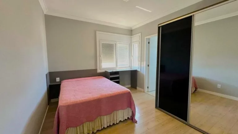 Imagem Casa em Condominio 4 Dormitórios - Bairro Zona Nova