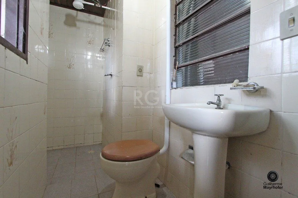 Imagem Casa para Venda - 177.58m², 3 dormitórios, sendo 1 suites, 4 vagas - Guarujá