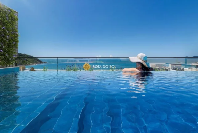 Imagem Maríssima Quatro Ilhas Casas 3 a 4 suítes vista mar Bombinhas SC